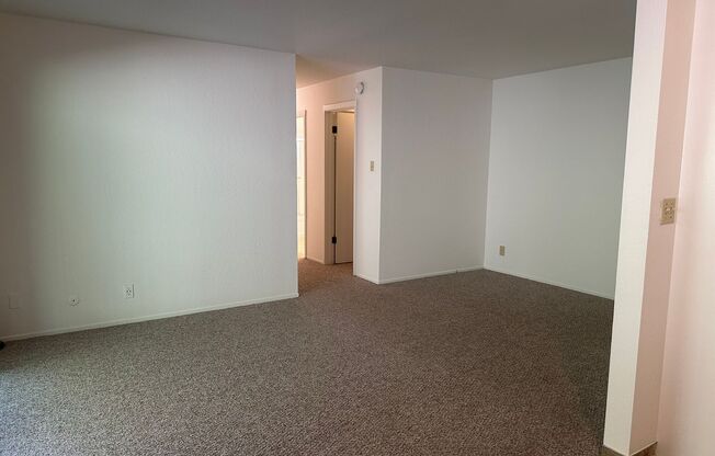 460 Monterey Boulevard