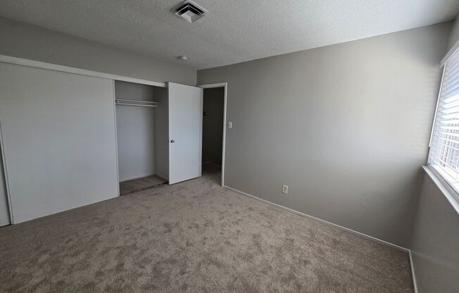 2 beds, 1.5 baths, 992 sqft, $1,350, Unit 900B
