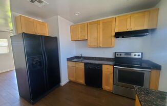 2 beds, 2 baths, 850 sqft, $1,395, Unit 01