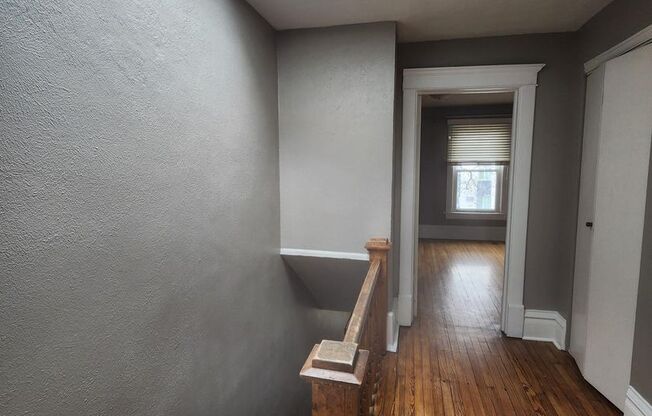 2 bedroom with 1 bath