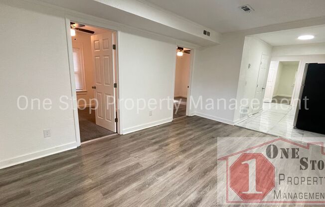 Beautiful 3 Bedroom 1.5 Bathroom Home in Kansas City!