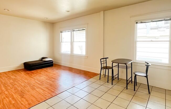 3 beds, 1 bath, $2,995