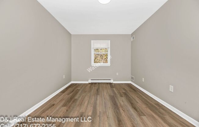 2 beds, 1 bath, 900 sqft, $1,695, Unit Apartment 9
