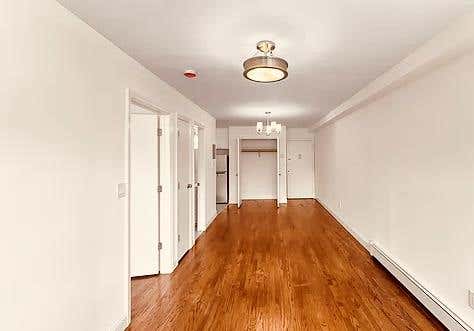 141 4 PERSHING CRES