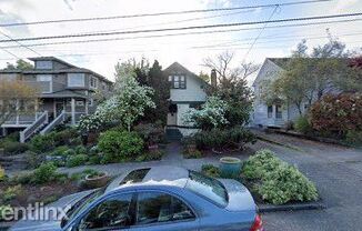 7027 17th Ave NE