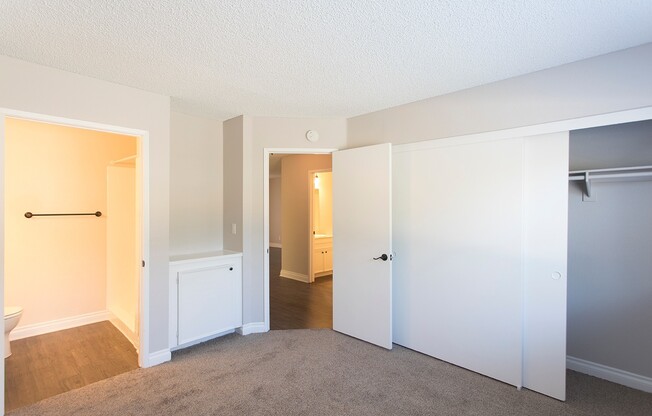 2 beds, 2 baths, $2,395, Unit 113