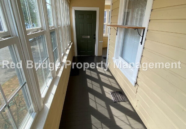 4415 N HAIGHT AVE