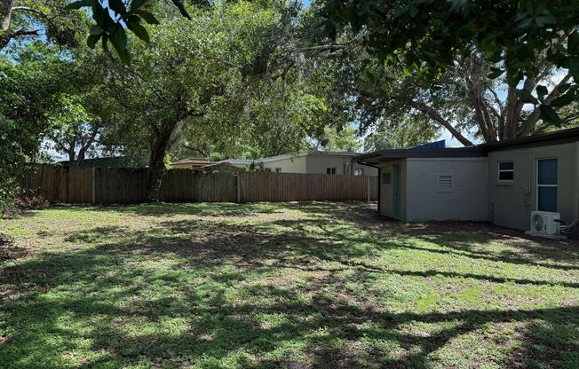ADORABLE 2 BED WINTER PARK RENTAL HOME