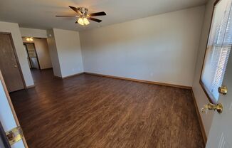 2 beds, 1 bath, $750, Unit 712 Cedar Dr Apt D