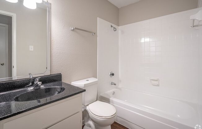 2 beds, 2 baths, 917 sqft, $1,070