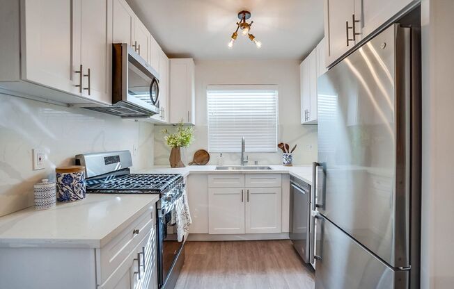 1 bed, 1 bath, 687 sqft, $2,295, Unit #02