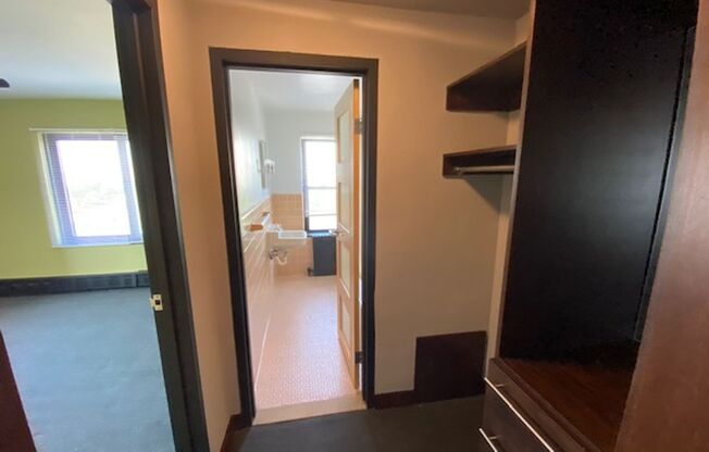 1 bed, 1 bath, 486 sqft, $1,155, Unit 316-911