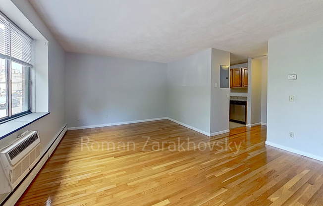 216 BABCOCK ST