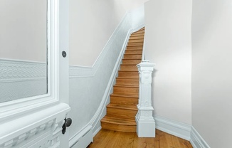 72 NORMAN AVE