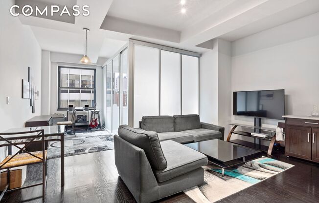 1 bed, 1 bath, 667 sqft, $4,500, Unit 2012