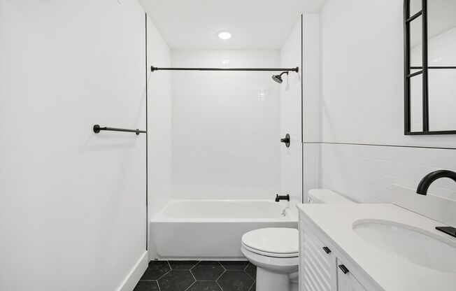 Studio, 1 bath, 429 sqft, $1,195, Unit 313
