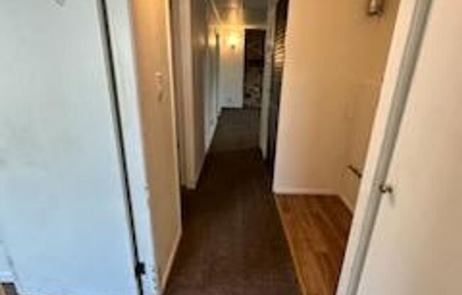 3 beds, 1 bath, $1,200