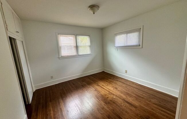 3 beds, 1 bath, $1,500