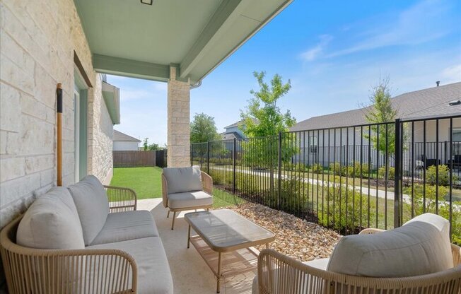 9015 LOOKSEE LN