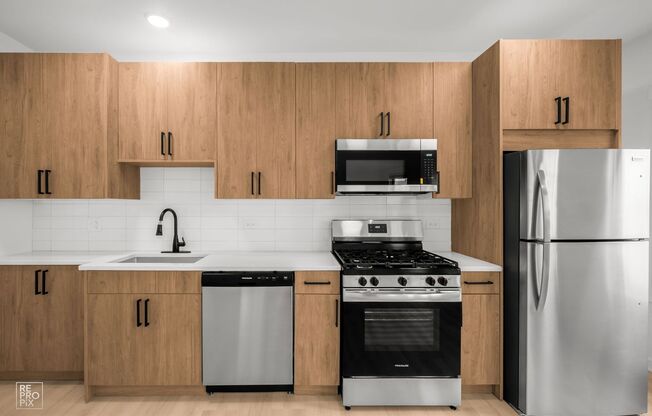 2 beds, 1 bath, 750 sqft, $2,095, Unit 1438-1F