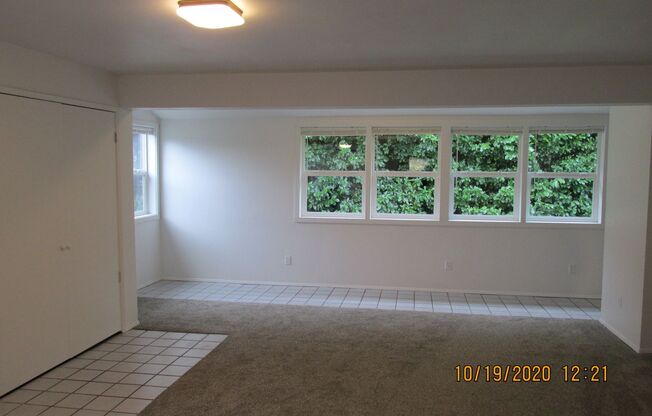 2 beds, 1 bath, $1,950