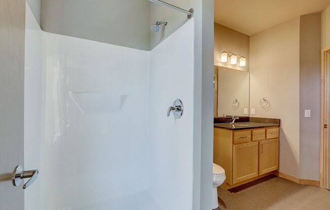 1 bed, 1 bath, 592 sqft, $1,760, Unit 302