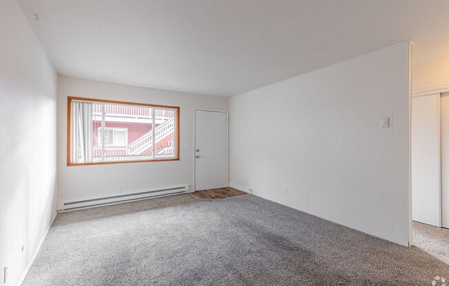 2 beds, 1 bath, 670 sqft, $1,200, Unit 375-34