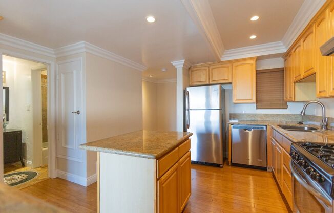 1 bed, 1.5 baths, 869 sqft, $3,695, Unit 25