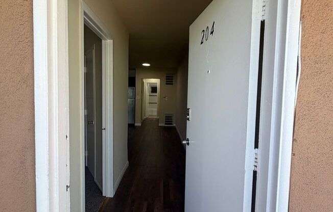 Hollywood & Highland Walkable Apartment Community