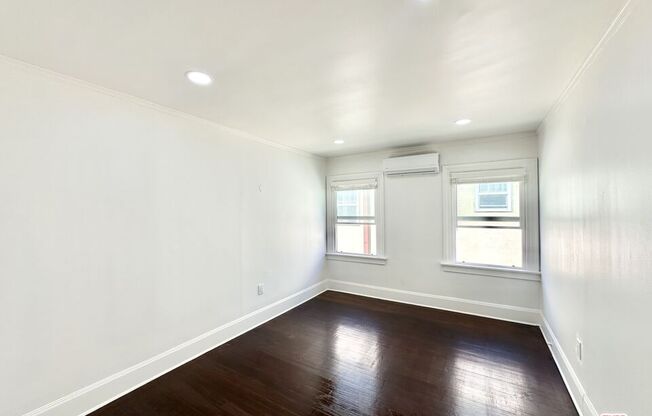 1156 4 AVE