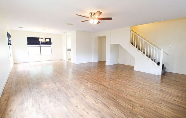 8118 Chestnut Manor