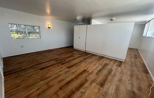 10567 National Blvd. Apts.