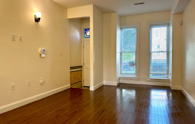 Charming  2Bed/2Bath in Patterson Park