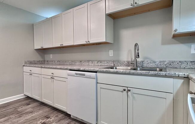 2 beds, 1 bath, 980 sqft, $1,493, Unit 155H