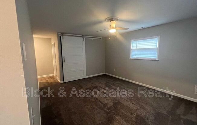 1112 HAZELNUT DR