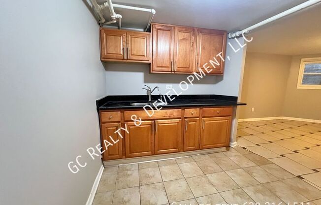 1732 W WALLEN AVE