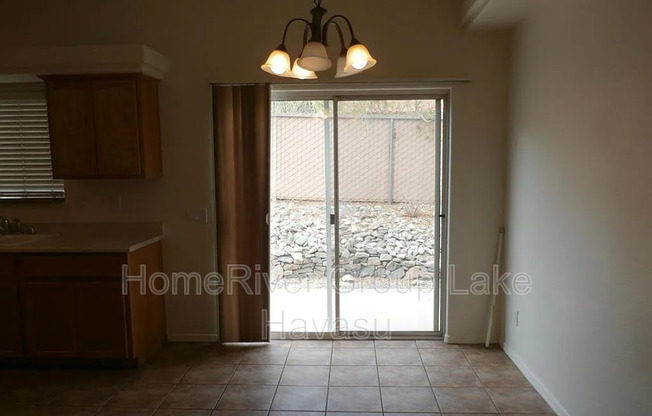 2 beds, 2 baths, 1,028 sqft, $1,600