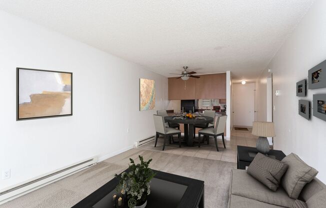 2 beds, 1 bath, 900 sqft, $1,325, Unit 51