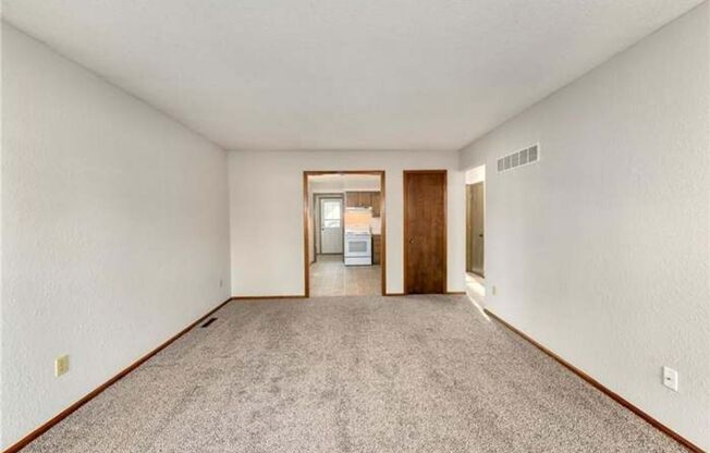 111101 - 11107 Rte 350 E.