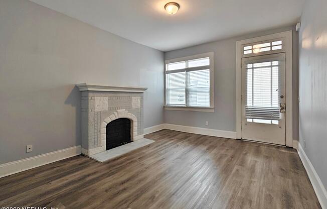 1009 STOCKTON ST