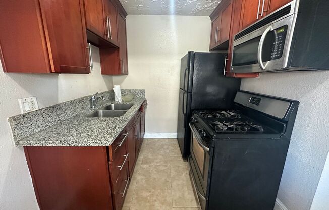 1 bed, 1 bath, $1,095, Unit #1