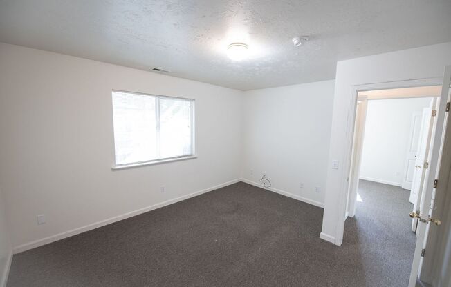 2 beds, 1 bath, $1,749, Unit 5