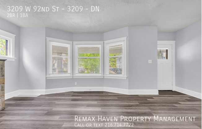 3209 W 92 ST
