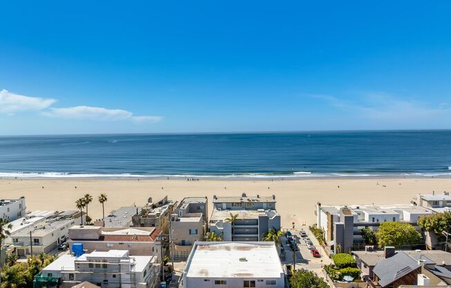 16 Fleet St - Move In Special!