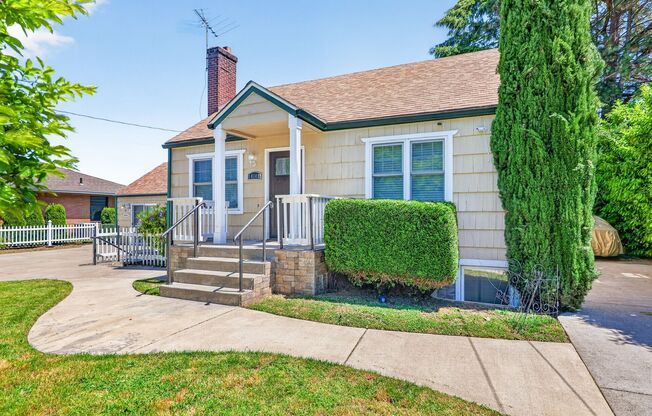 Spacious NE Portland Home with Central A/C, Finished Basement & Loft