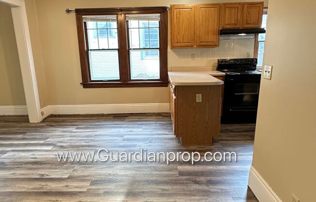 3 beds, 2 baths, $2,299