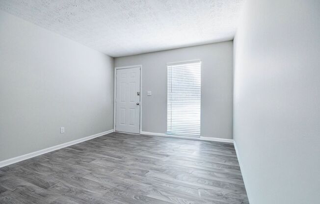 2 beds, 1 bath, 805 sqft, $1,100, Unit S251