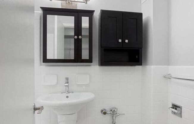 Studio, 1 bath, 405 sqft, $1,675, Unit 206