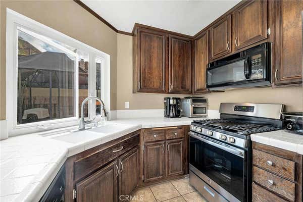 3 beds, 2 baths, 1,397 sqft, $3,750