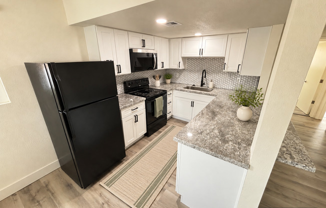 2 beds, 1 bath, 882 sqft, $1,195, Unit 1